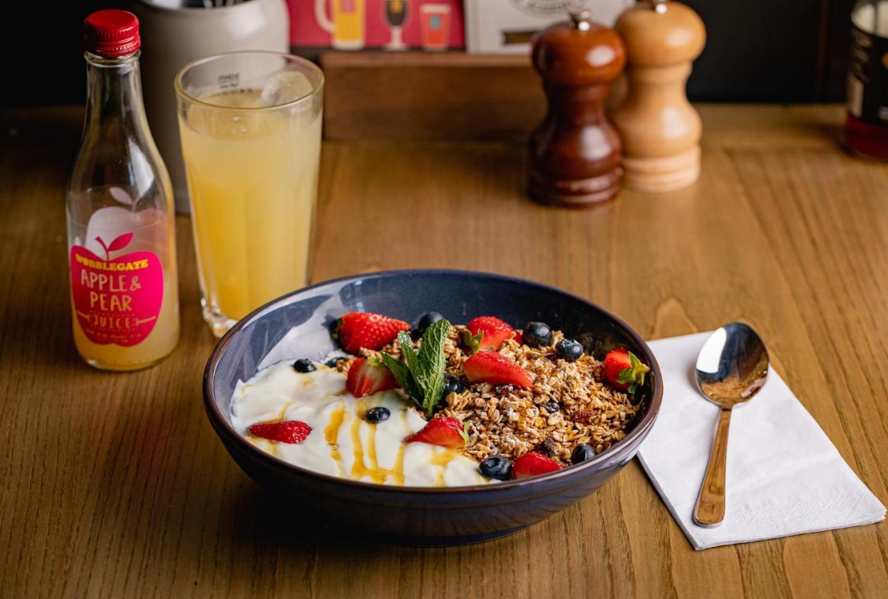 Brewhouse And Kitchen Hotel Worthing Bagian luar foto